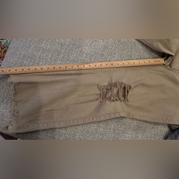 Risen Jeans High Rise Distressed Straight Leg Sand Khaki Color Sz 11 Waist 30 - Picture 15 of 16
